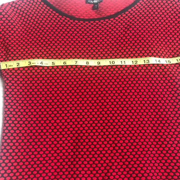 Express pullover Red and Black Top Small - Picture 3 of 3